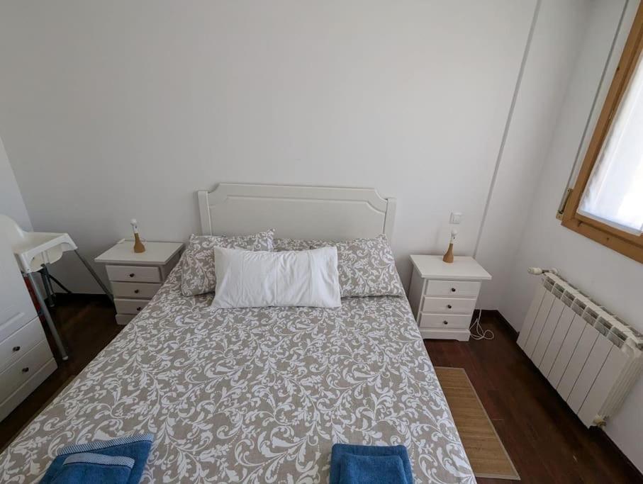 Casa De Claudia Comillas- Jardin Privado - A 10 Metros Del Capricho De Gaudi Luaran gambar
