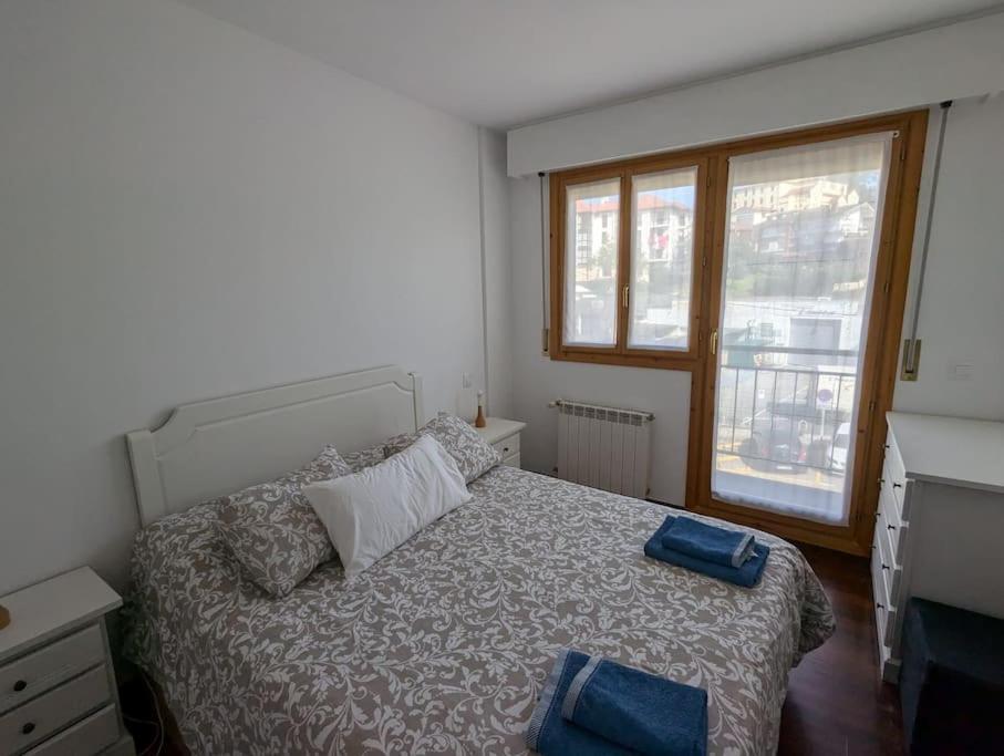 Casa De Claudia Comillas- Jardin Privado - A 10 Metros Del Capricho De Gaudi Luaran gambar